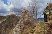 28 Dai roccioni della Filaressa vista verso il Monte Costone